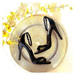 Steve Madden black nubuck heels